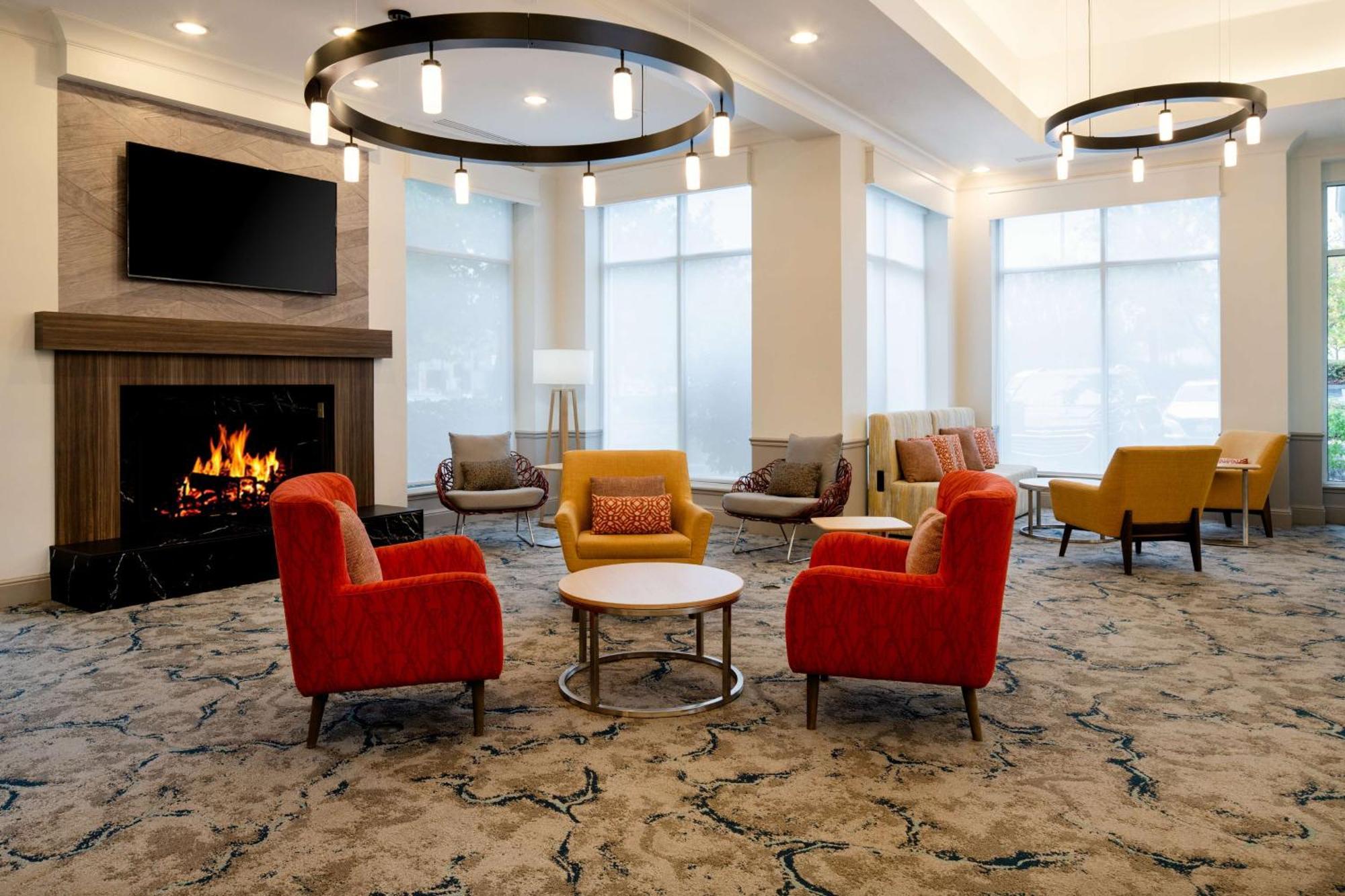 Hilton Garden Inn Folsom Exterior foto